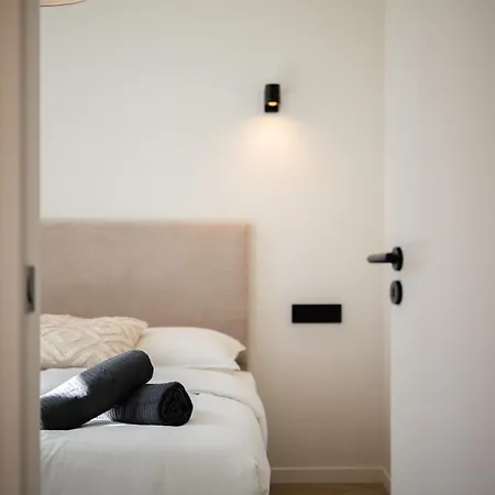 דירה 2-bedroom - Sleeps 4 - Place Massena